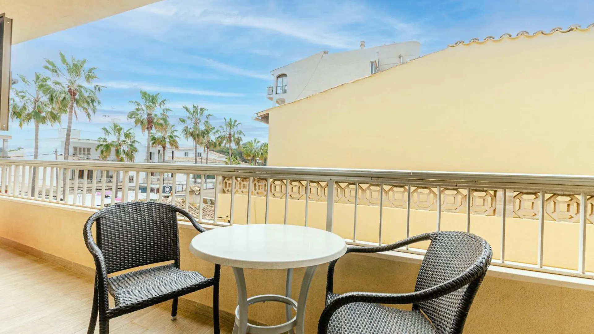 Yourhouse Acapulco Apartment Can Picafort  Spain
