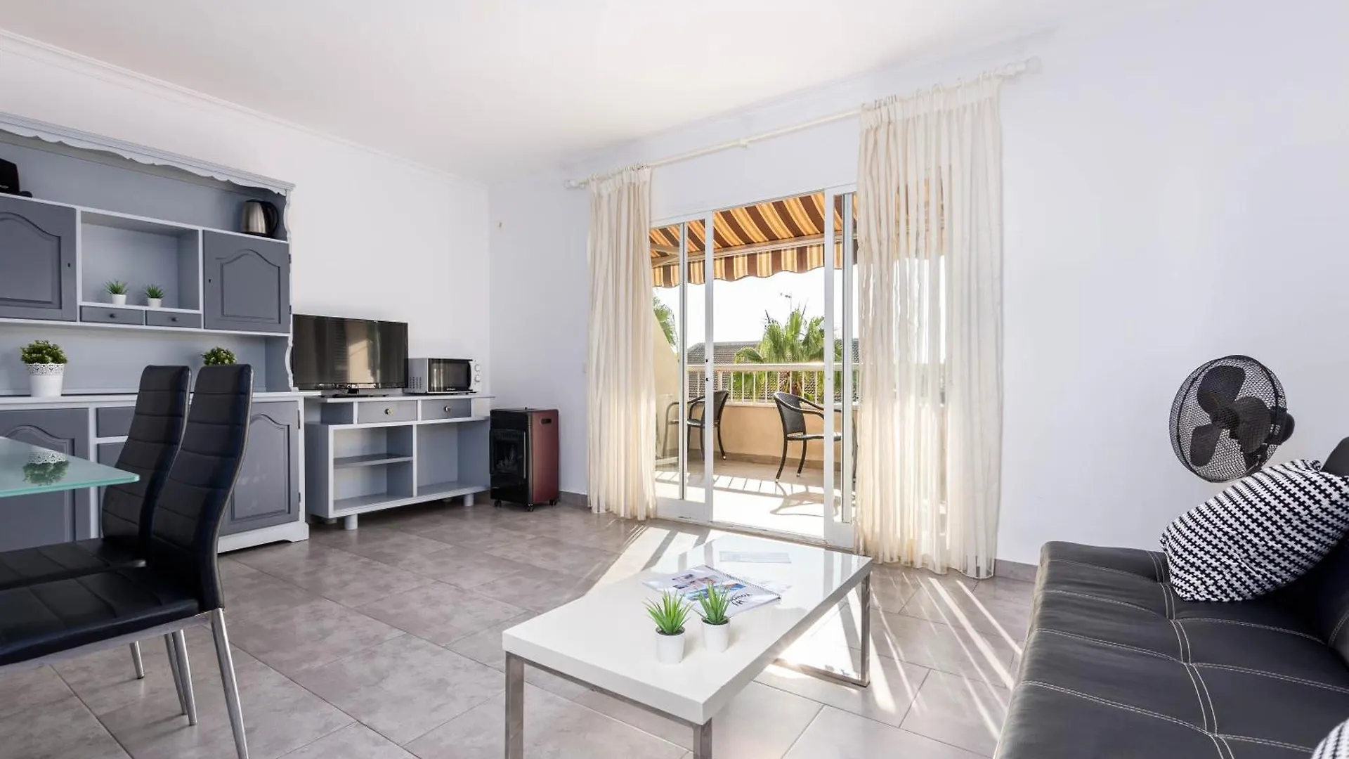 Yourhouse Acapulco Apartment Can Picafort  Spain